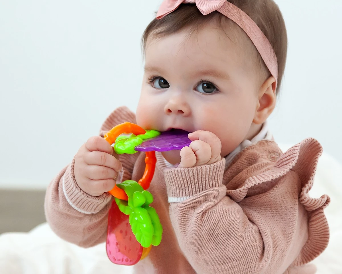 Mordedor con forma de Frutas para las encías de Kiokids
